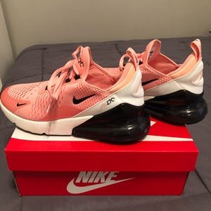 Nike Air Max 270